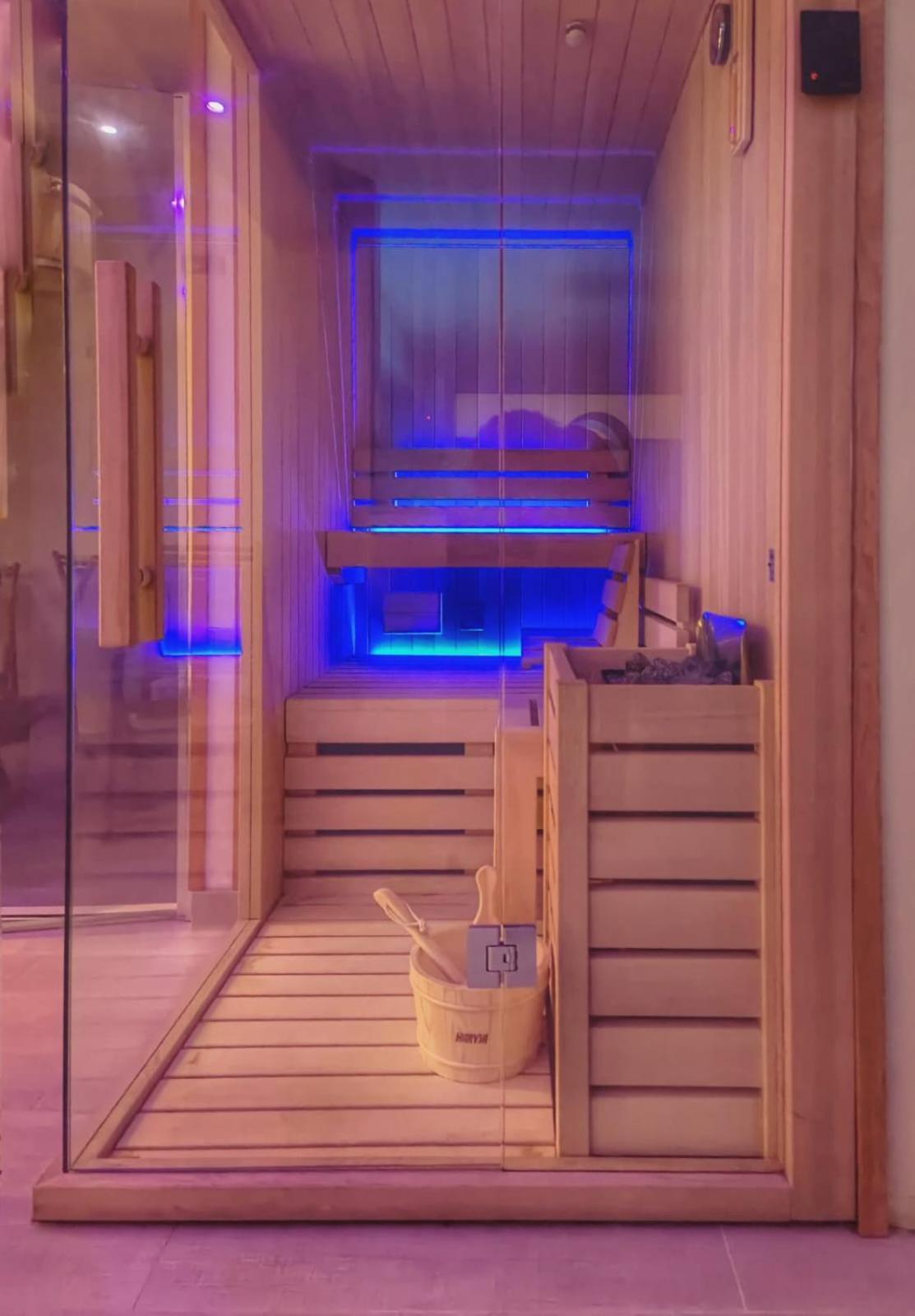 Mya Luxury Rooms And Wellness Melendugno Esterno foto