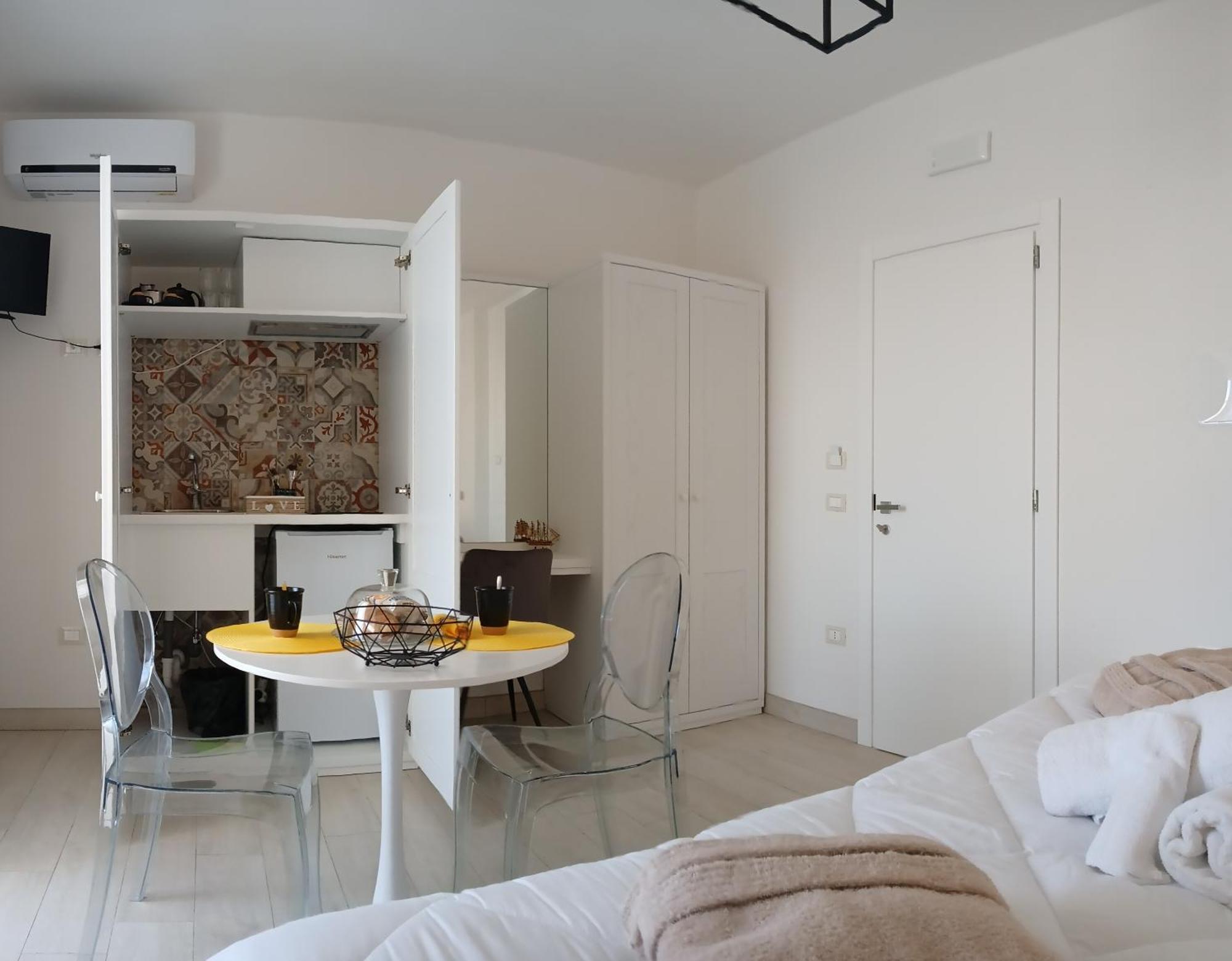 Mya Luxury Rooms And Wellness Melendugno Esterno foto