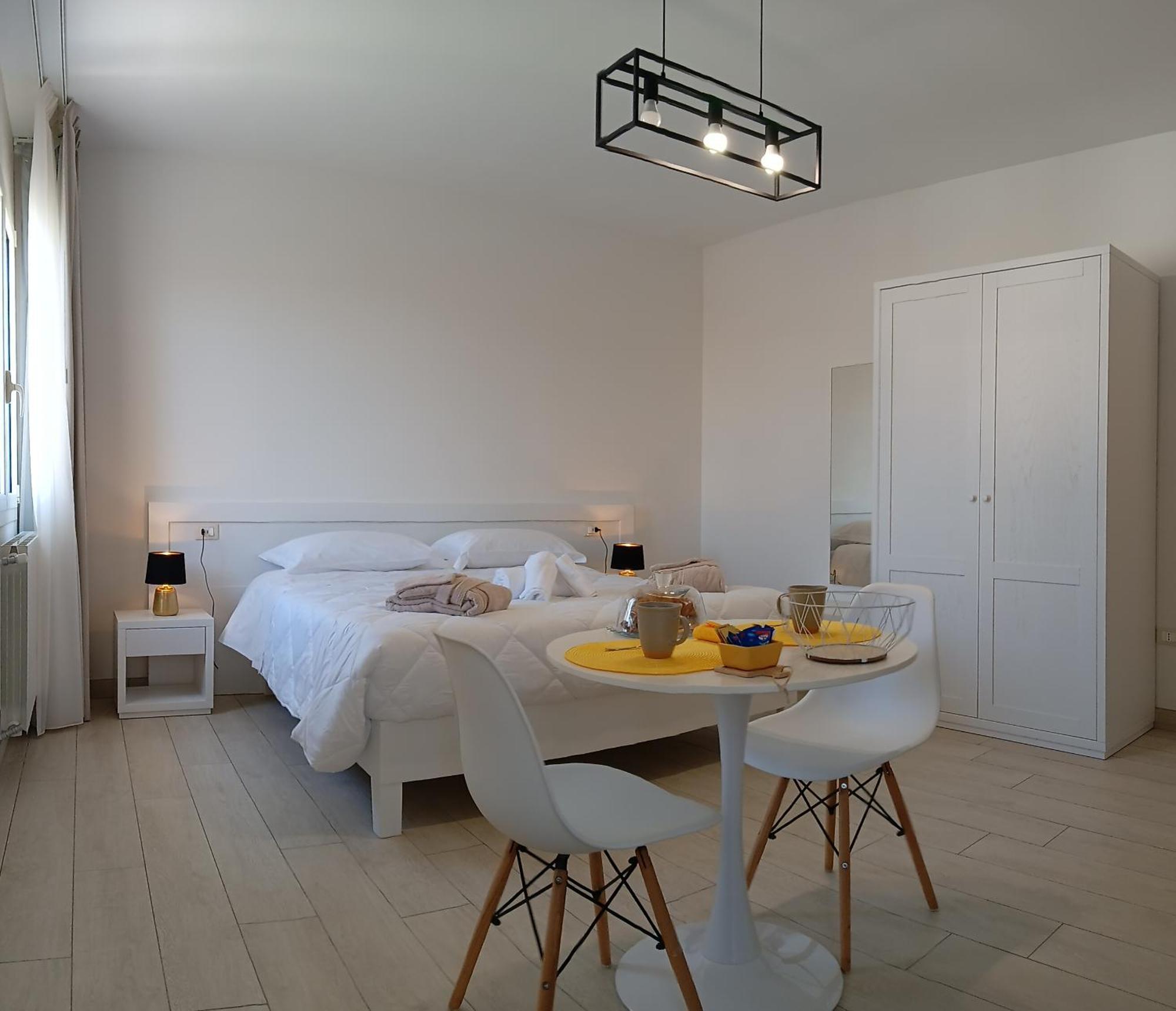 Mya Luxury Rooms And Wellness Melendugno Esterno foto