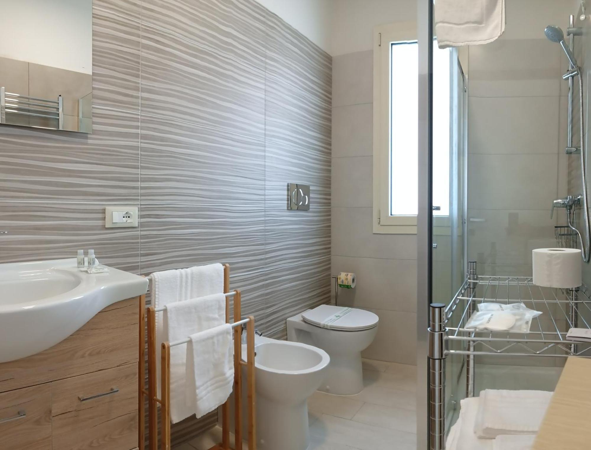 Mya Luxury Rooms And Wellness Melendugno Esterno foto