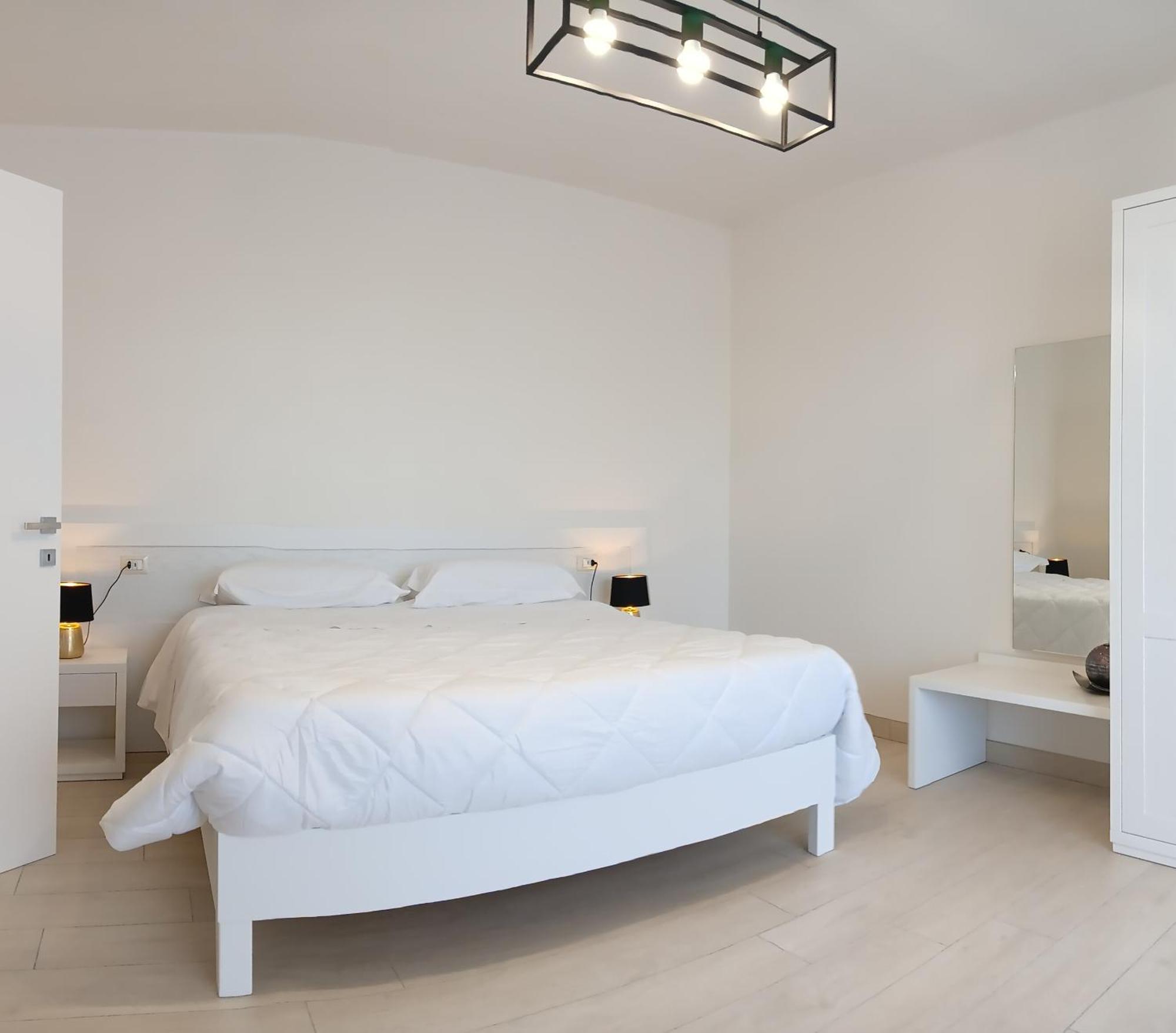 Mya Luxury Rooms And Wellness Melendugno Esterno foto